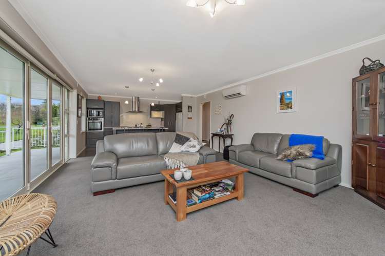 1/10 Valley Road Greta Valley_9