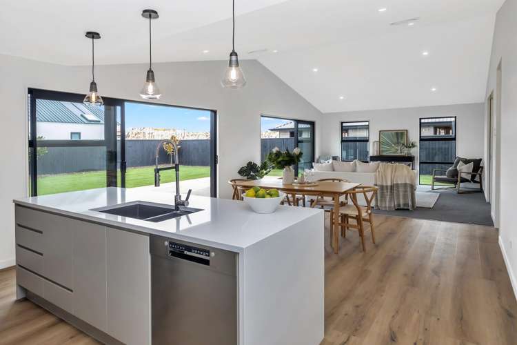 29 Candlesticks Crescent Lincoln_5