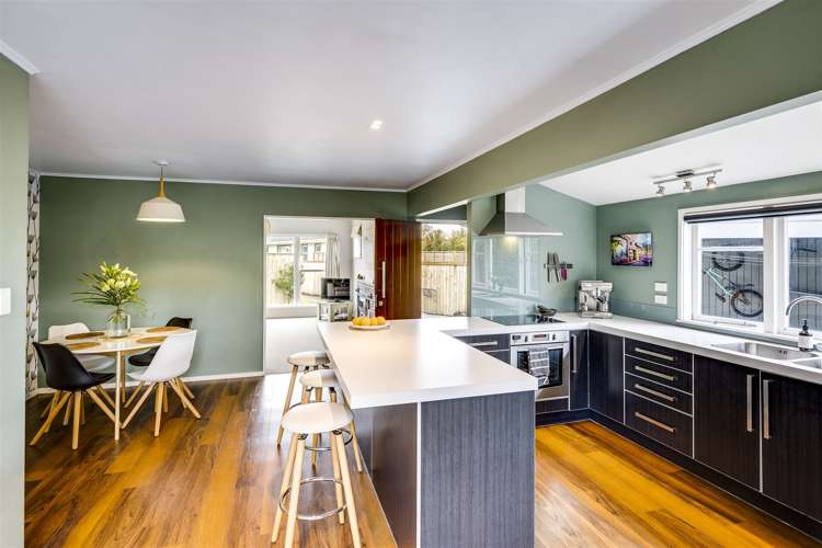 4 Holyrood Street Taradale_5