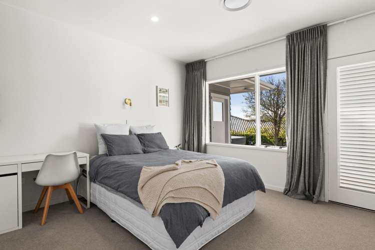 21 Busby Hill Havelock North_21