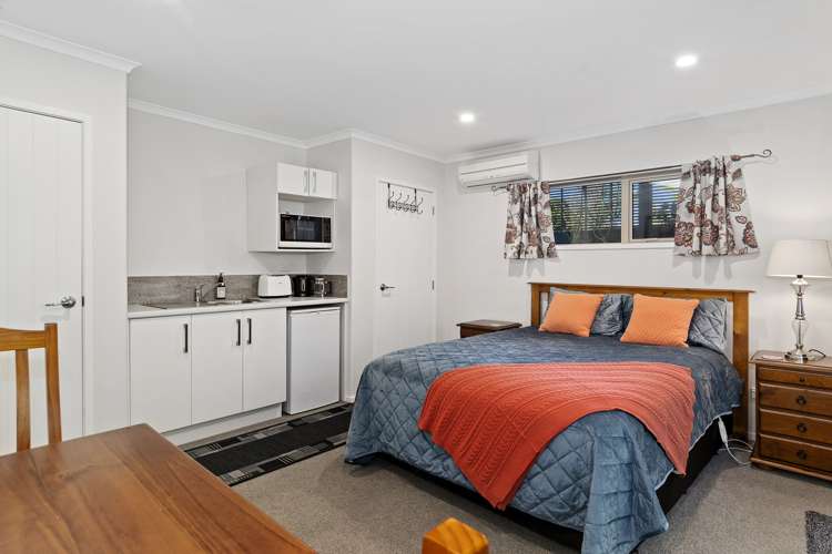 14 Aurora Avenue Welcome Bay_13