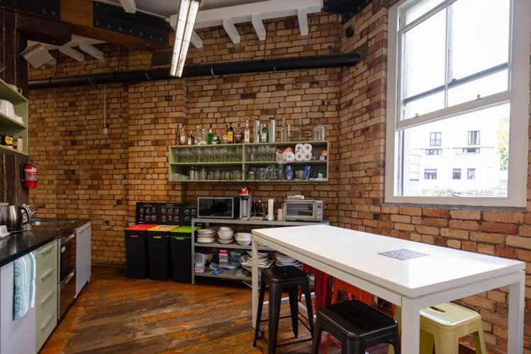 Tenancy 15 A/125 The Strand Parnell_8