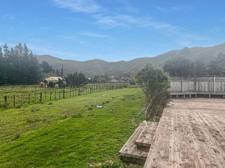 150 Upper Fitzherbert Road 10629_13
