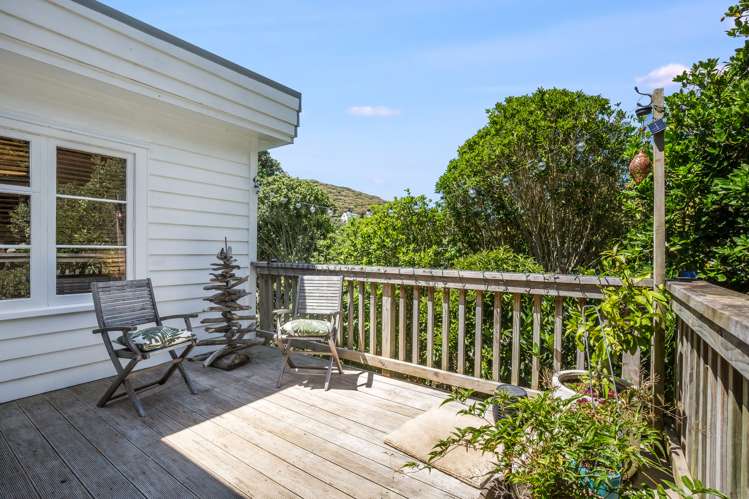 63 Airlie Road Plimmerton_6