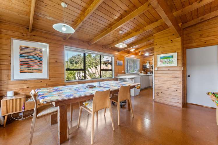 9 Ferndale Avenue Leigh_14