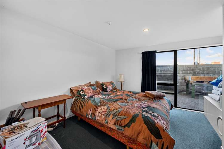 2B Desi Place Hillsborough_14
