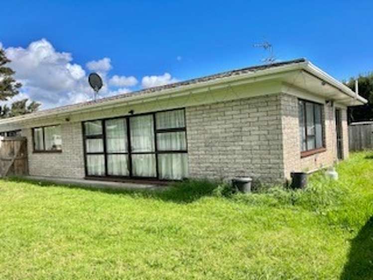 80 Millbrook Road (back house) Henderson_14