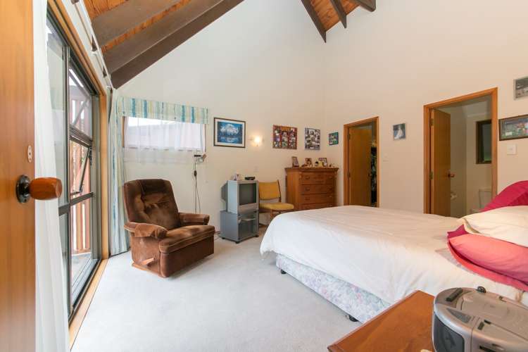 2/8 West Lynn Road Titirangi_8