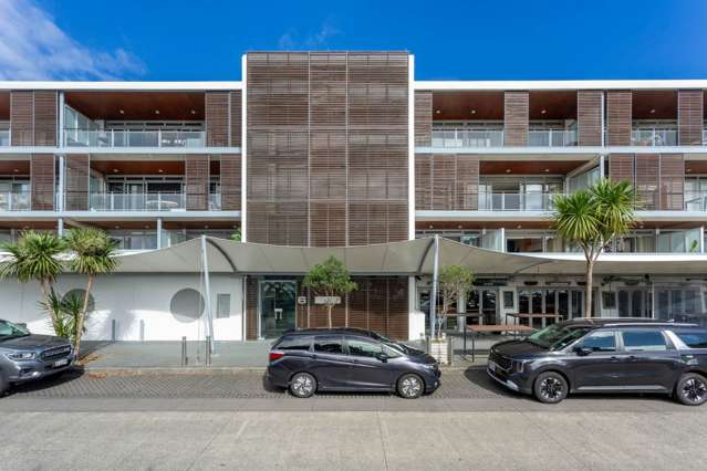 23/6 Beach Front Lane Browns Bay_2