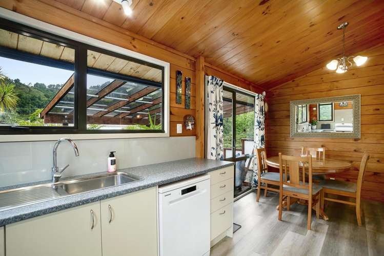 1 Ngahere Street Stokes Valley_7