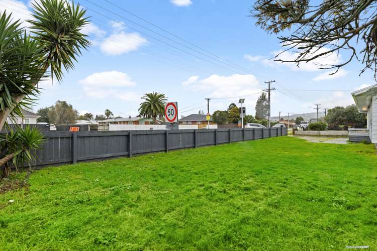 2/2 Hunua Road Papakura_14