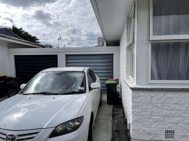 2/5 Pitt Place Saint Albans_2