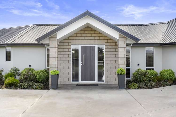 44 Baxter Michael Crescent Cambridge_32