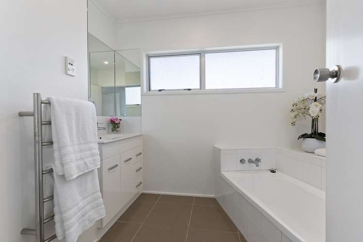 1/42 Knightsbridge Drive Forrest Hill_12