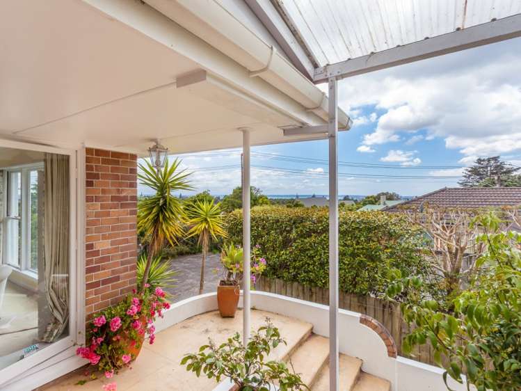 2b Highland Avenue Titirangi_14