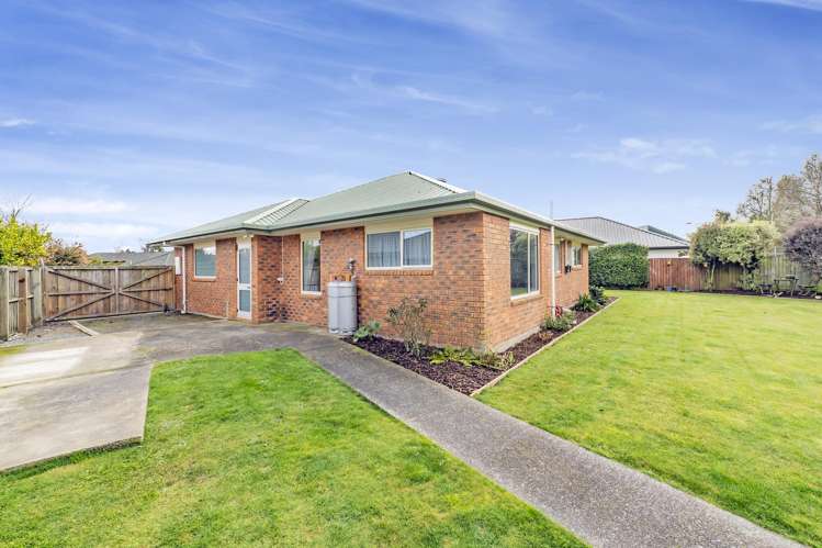 6 Oldham Place Darfield_21