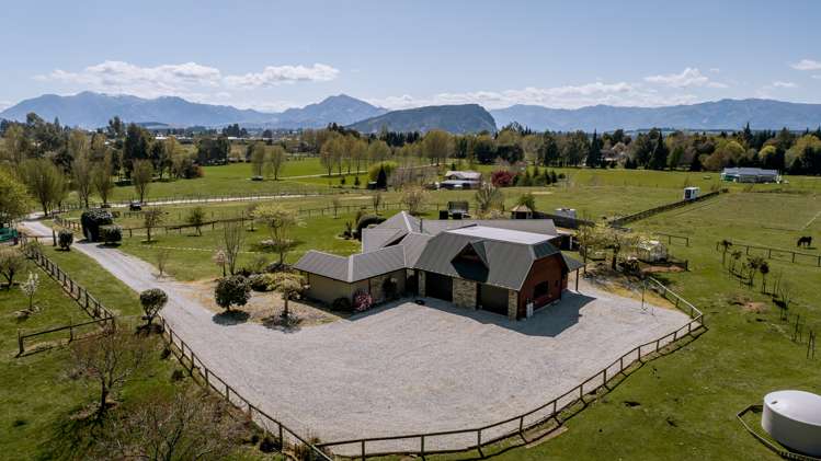 36 Ruru Lane Wanaka_21