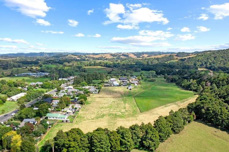 966 Kahikatea Flat Road Waitoki_14
