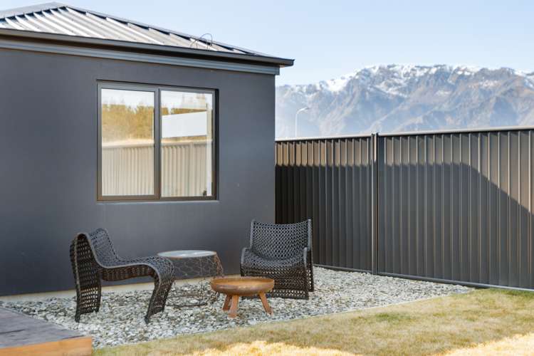 133 Burdon Loop Lake Hawea_21