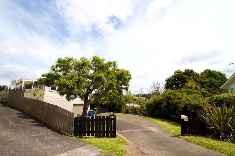 42 Vina Place Massey_1