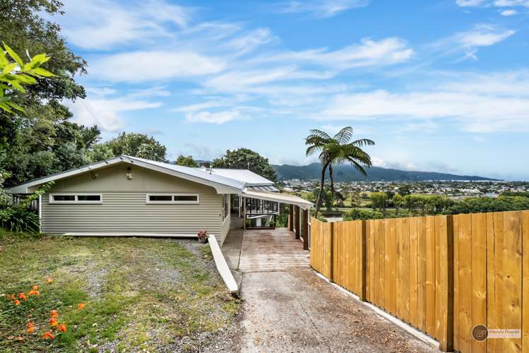 4 Wairere Road Belmont_22