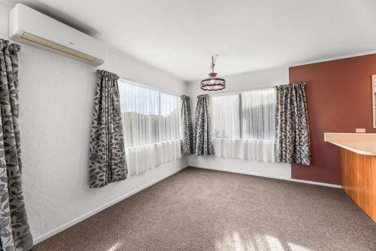 1 STELLA DRIVE Clarks Beach_11
