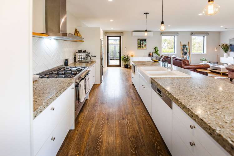 42 Mcadam Drive Jacks Point_16