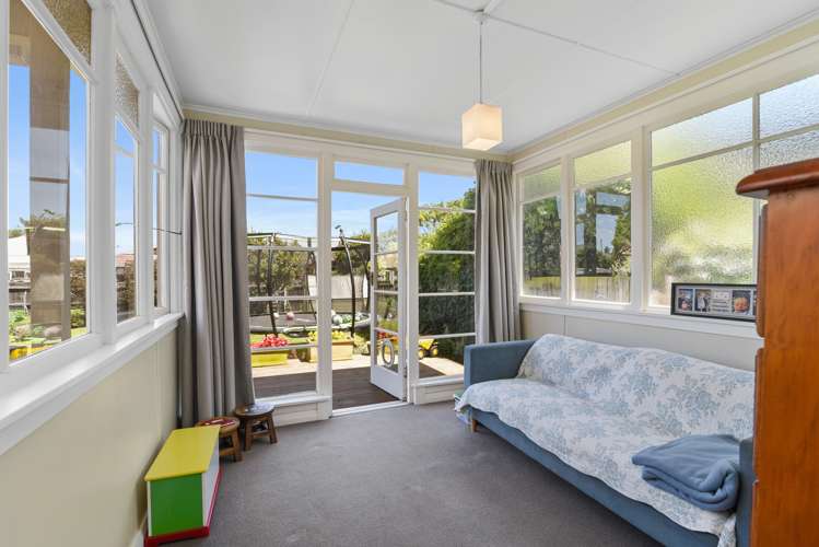 8 Rona Street Saint Kilda_13