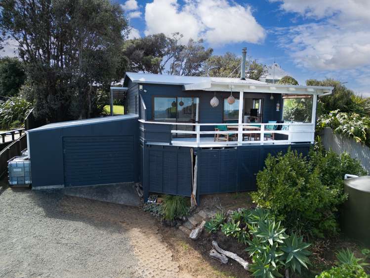 6569 Pouto Road Pouto_14