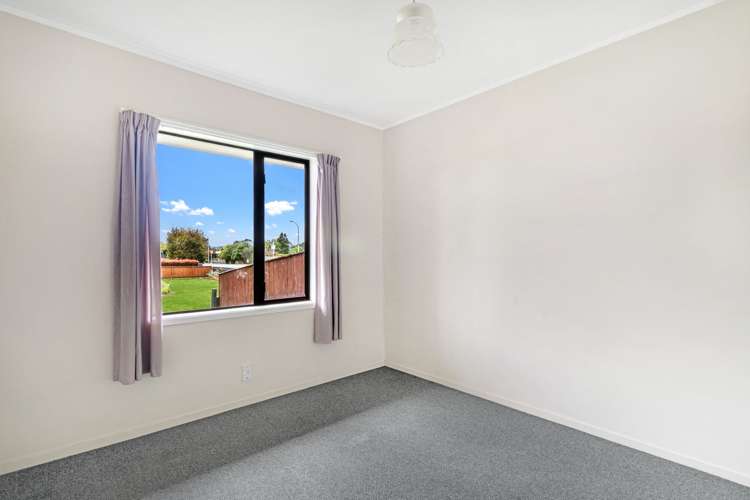 70 Sandspit Road Waiuku_17