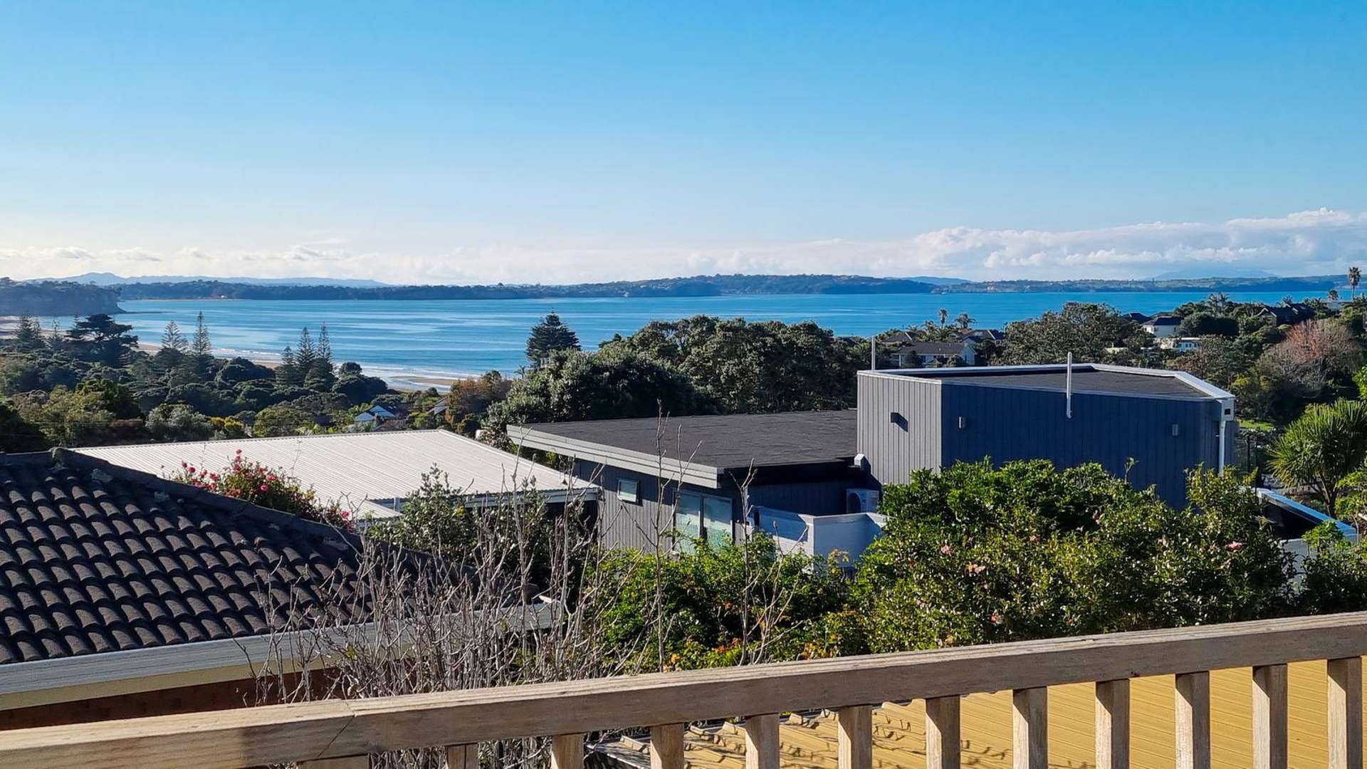 2/983 Beach Road Torbay_0