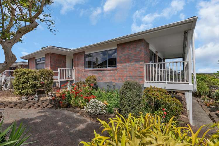 2/7 Pine Park Road_0