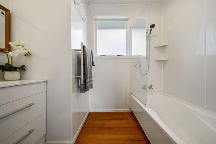 66 Neill Street Hornby_18