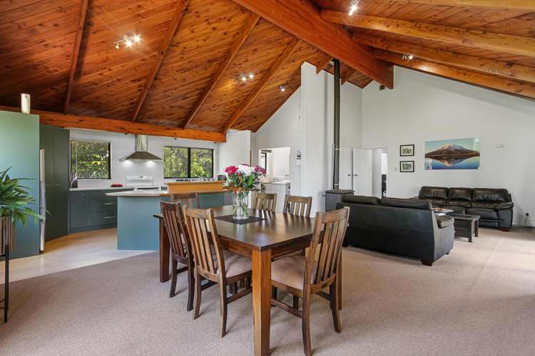 1304 Glenbrook Road Glenbrook_6