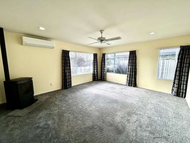 6 Edgewater Grove 11597_1