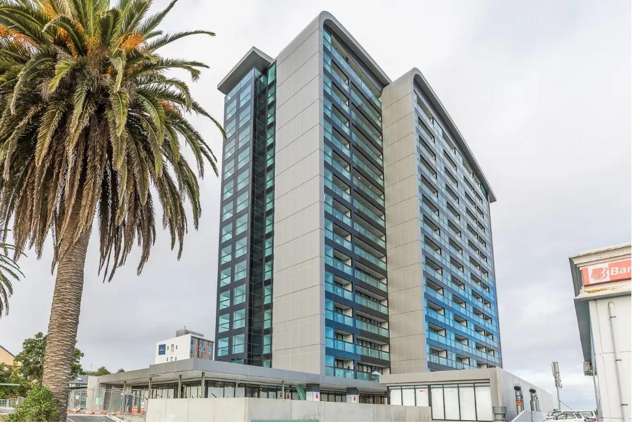 Fully furnished Studio unit with Free Gym & Pool