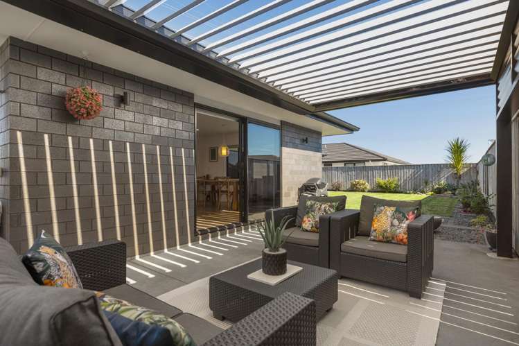 32 Honeyfield Drive Whalers Gate_15