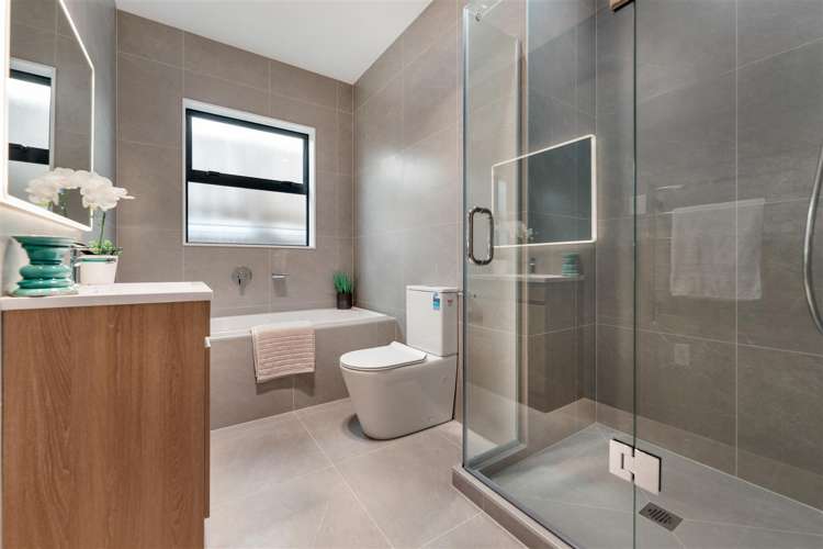 46 Whakairo Crescent Gulf Harbour_11