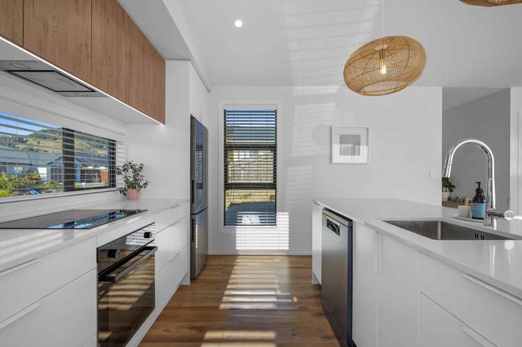 11 Travers Avenue_3