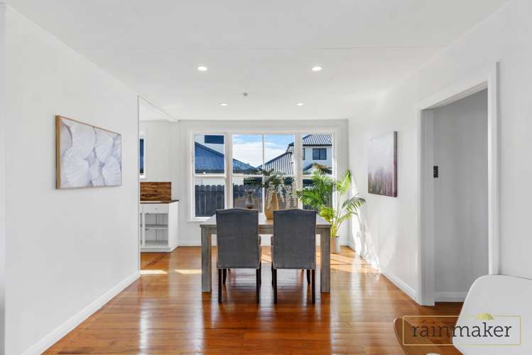 35 Coral Crescent Panmure_9