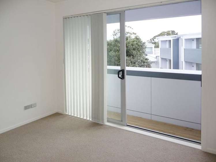 63/3 Wagener Place Mount Albert_5