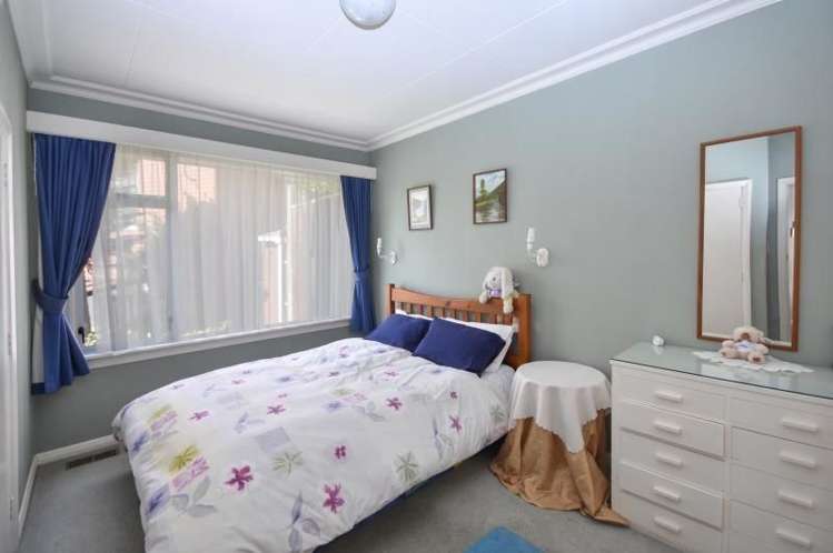 17 Heath Street Andersons Bay_12