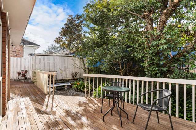 2/110 White Swan Road Mt Roskill_4