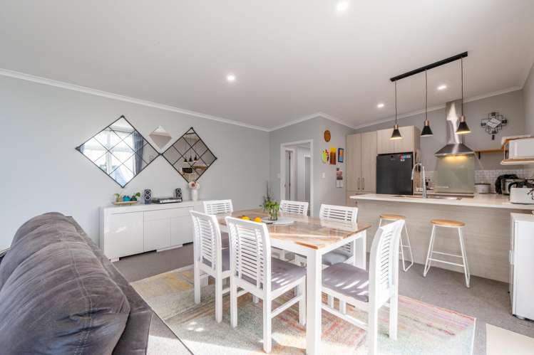 22 Beatty Street Strathern_12