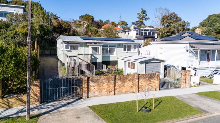 13 Awaroa Road Helensville_26