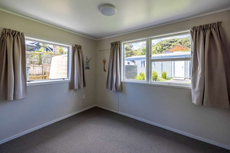 1 Crescent Road East Ostend_8