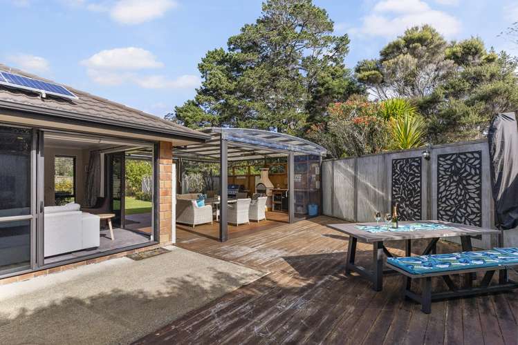 40 Shelter Drive Greenhithe_10