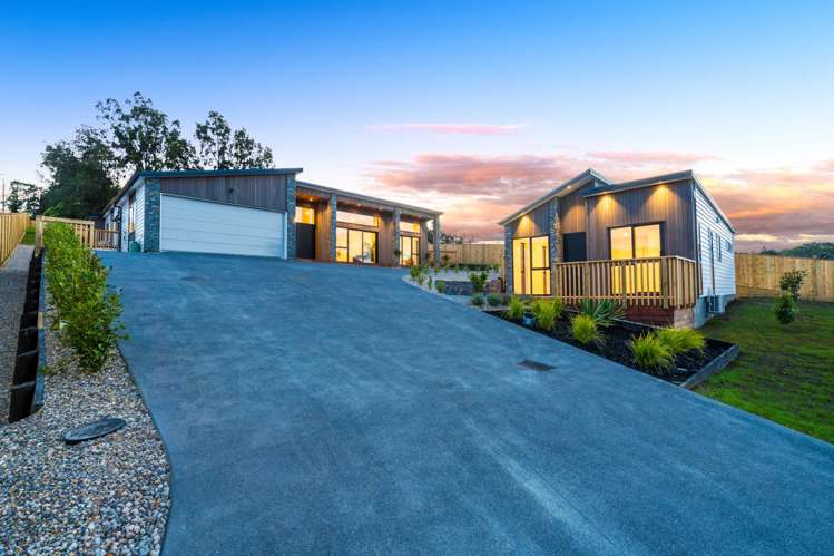 18 & 18a Katote Avenue Swanson_53