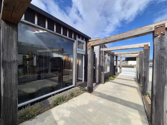 64 Riverbank Road Otaki_2