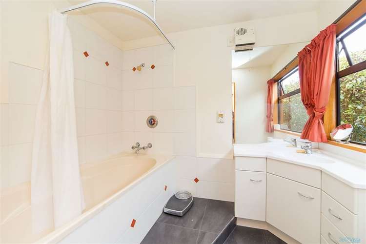 3 Cypress Court Kelvin Heights_10